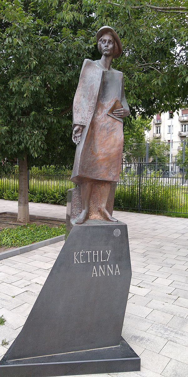 Anna Kéthly – A Trailblazing Socialist in the Hungarian Parliament – Budapest, Anna Kéthly Statue