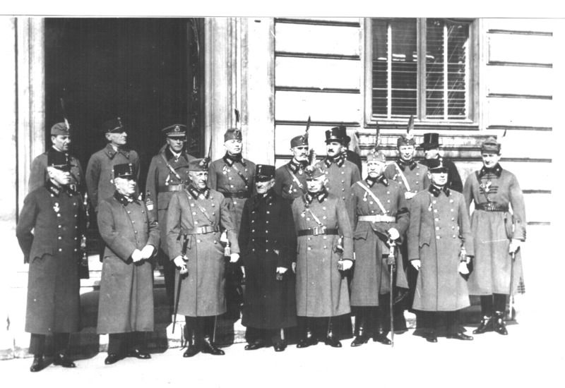 Preludes – Counter-revolutionary governments – Szeged