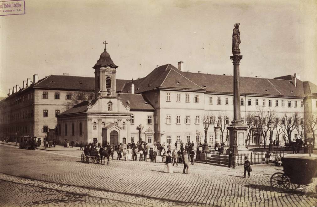 Europe’s first central X-ray laboratory 1898 – Szent Rókus Hospital, Budapest